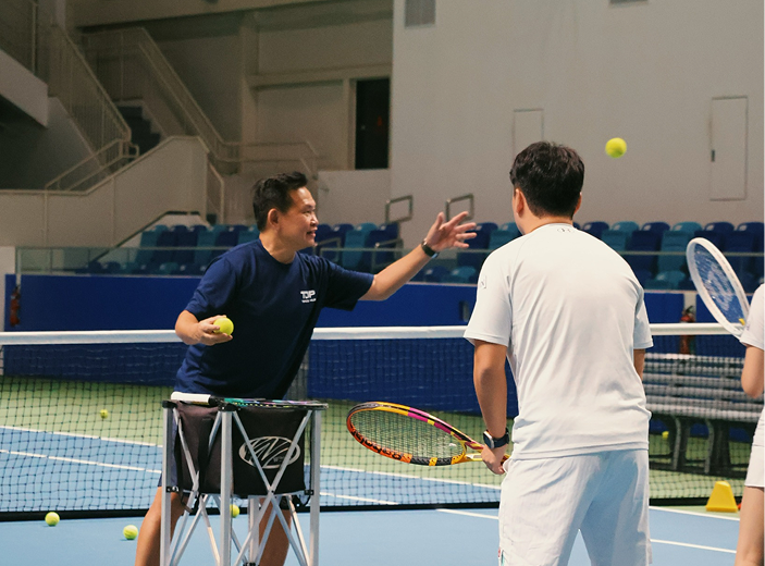 Group tennis lesson for beginners in Singapore